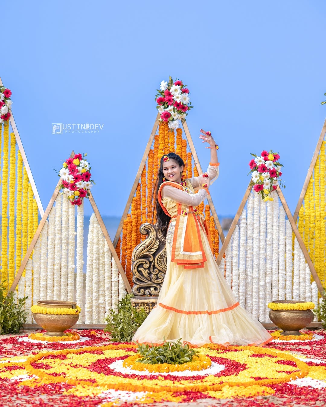 Saree & Dhothi